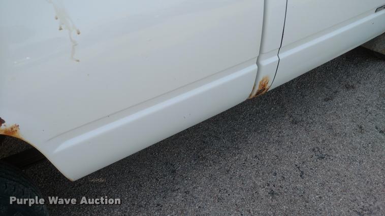 image for item DB0818 1996 GMC Sierra 1500 pickup truck