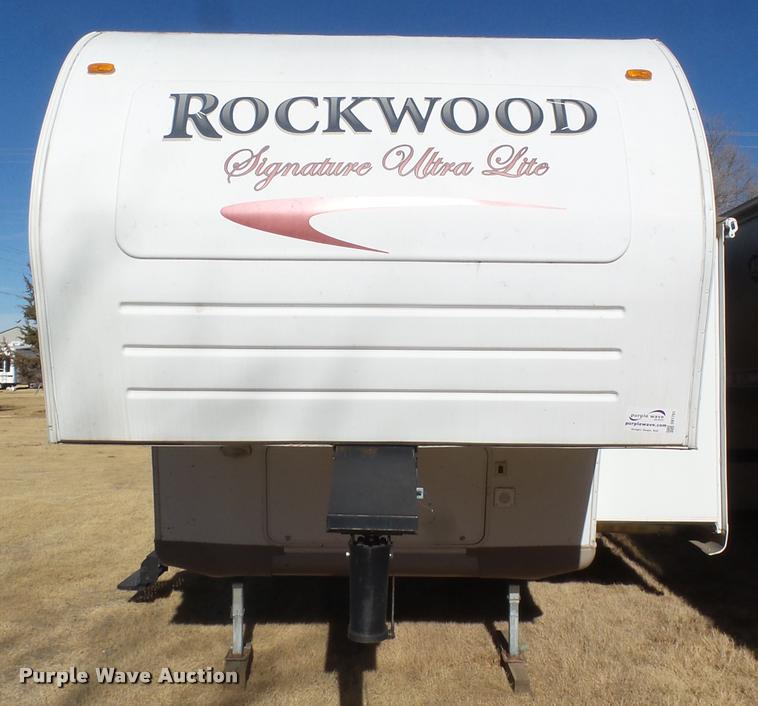 image for item DB1791 2007 Forest River Rockwood Signature Ultra Lite camper