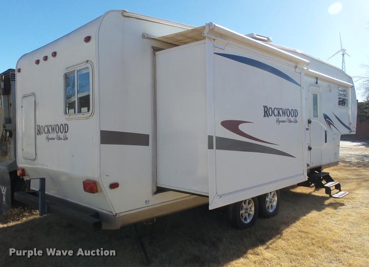 image for item DB1791 2007 Forest River Rockwood Signature Ultra Lite camper