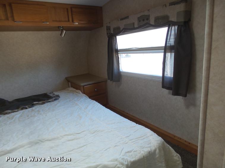 image for item DB1791 2007 Forest River Rockwood Signature Ultra Lite camper