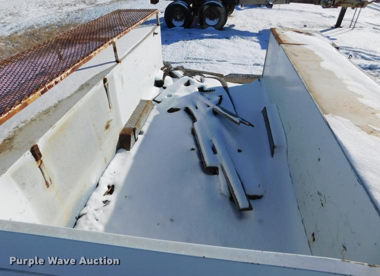 image for item DB1824 Reading service bed