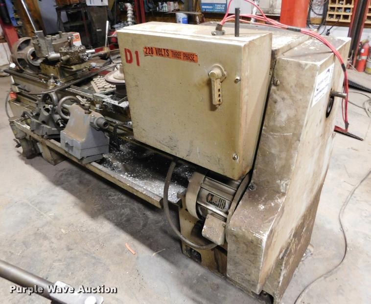 image for item DB1827 Cincinnati metal lathe