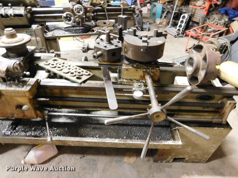 image for item DB1827 Cincinnati metal lathe