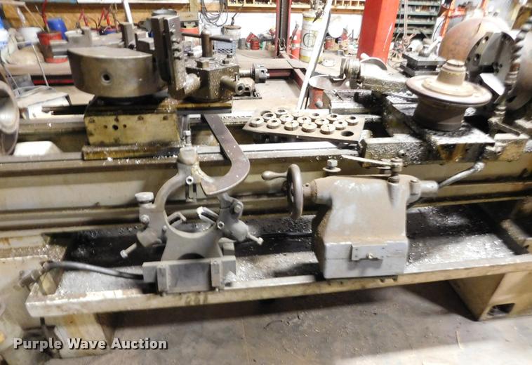 image for item DB1827 Cincinnati metal lathe