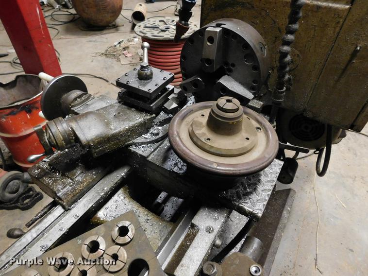 image for item DB1827 Cincinnati metal lathe