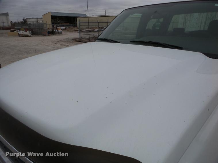 image for item DB2289 2005 Chevrolet Silverado 2500HD Crew Cab pickup truck