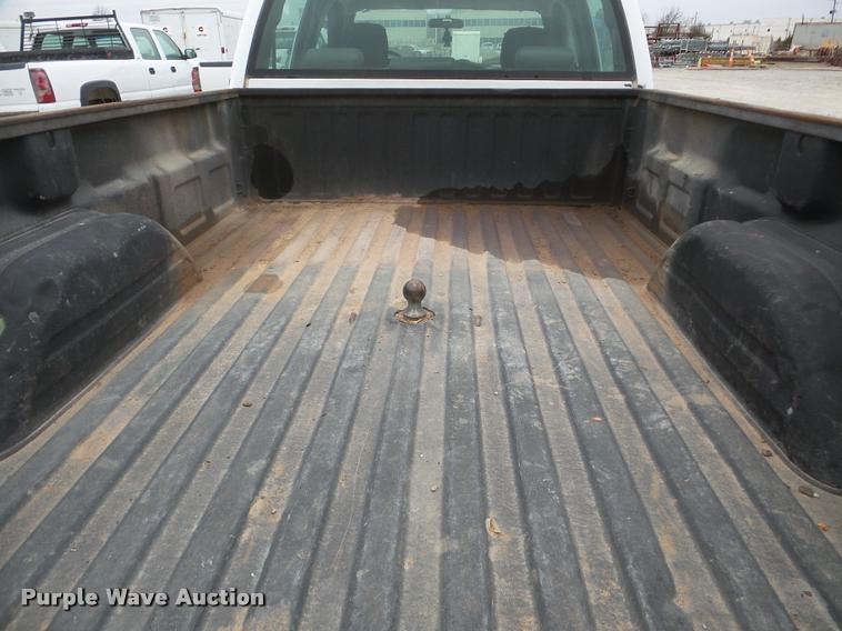 image for item DB2289 2005 Chevrolet Silverado 2500HD Crew Cab pickup truck