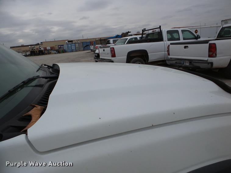 image for item DB2289 2005 Chevrolet Silverado 2500HD Crew Cab pickup truck