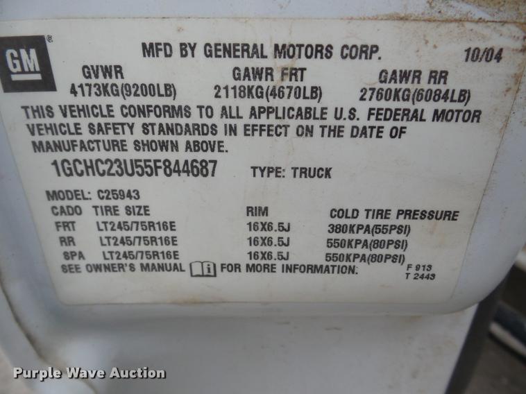 image for item DB2289 2005 Chevrolet Silverado 2500HD Crew Cab pickup truck