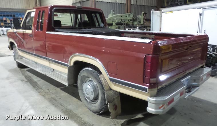 image for item DB2863 1986 Ford F250 SuperCab pickup truck
