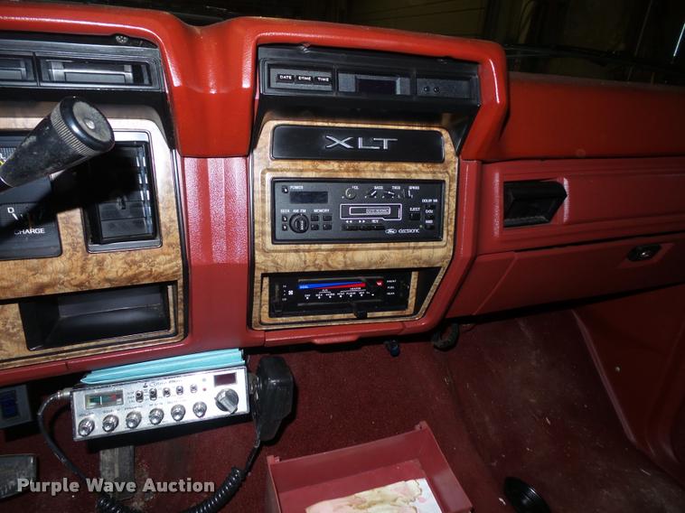 image for item DB2863 1986 Ford F250 SuperCab pickup truck