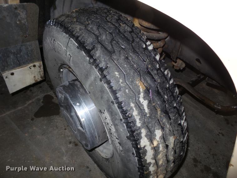 image for item DB2863 1986 Ford F250 SuperCab pickup truck