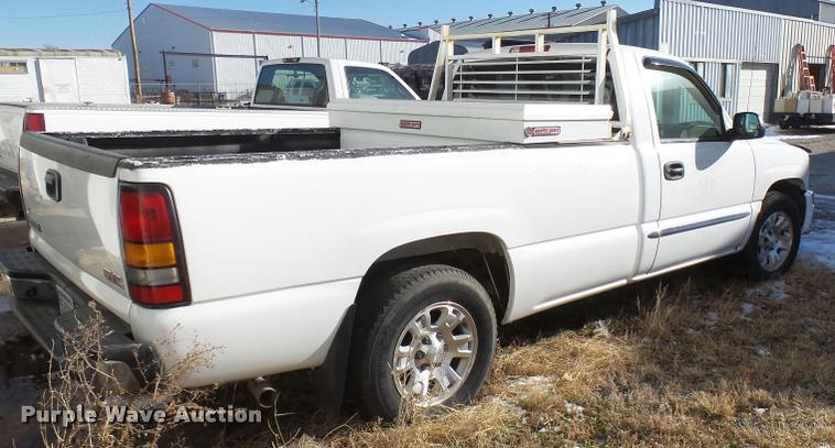 image for item DB5406 2007 GMC Sierra Classic 1500 pickup truck