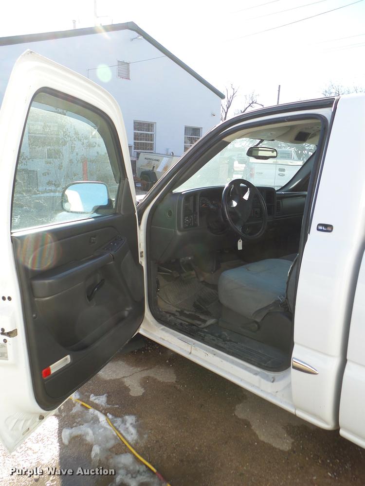 image for item DB5406 2007 GMC Sierra Classic 1500 pickup truck