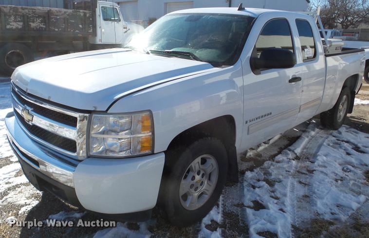 image for item DB5408 2009 Chevrolet Silverado 1500 Ext. Cab pickup truck