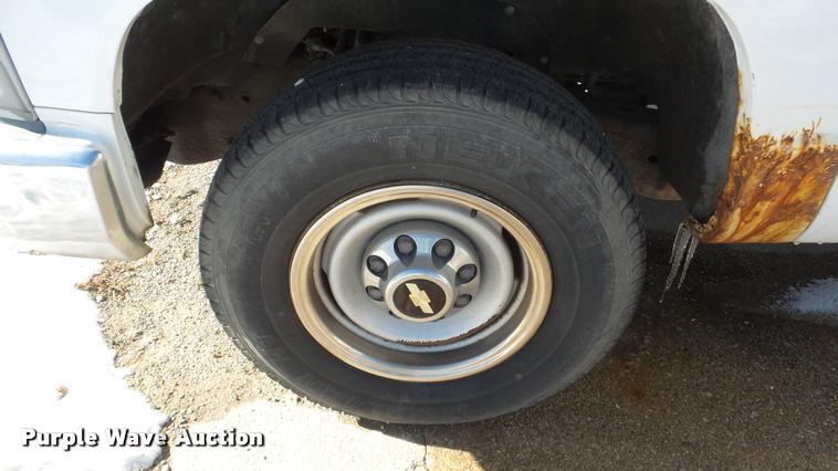image for item DB5409 1999 Chevrolet 2500 pickup truck