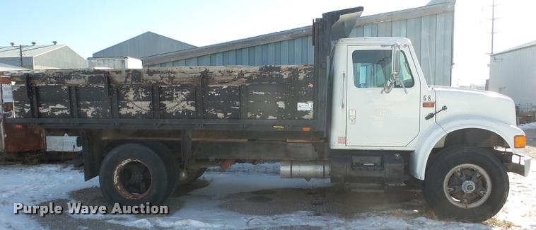 image for item DB5411 1992 International 4900 dump truck