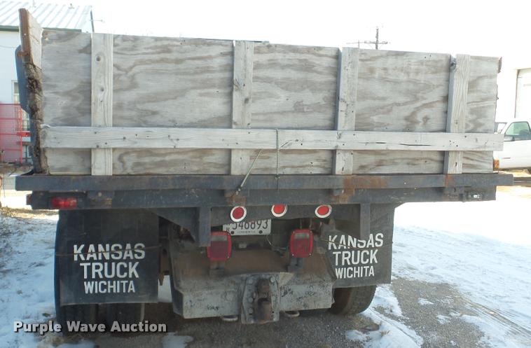 image for item DB5411 1992 International 4900 dump truck