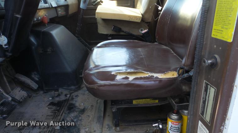 image for item DB5411 1992 International 4900 dump truck