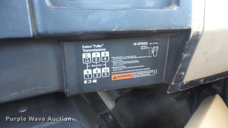 image for item DB5411 1992 International 4900 dump truck