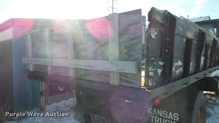 image for item DB5411 1992 International 4900 dump truck