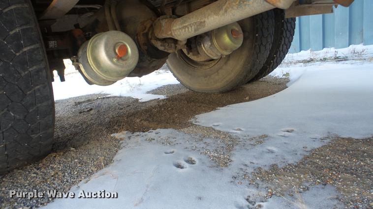 image for item DB5411 1992 International 4900 dump truck