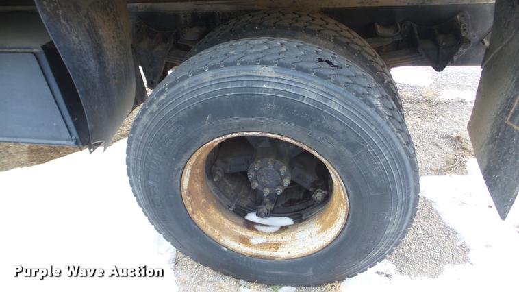 image for item DB5411 1992 International 4900 dump truck