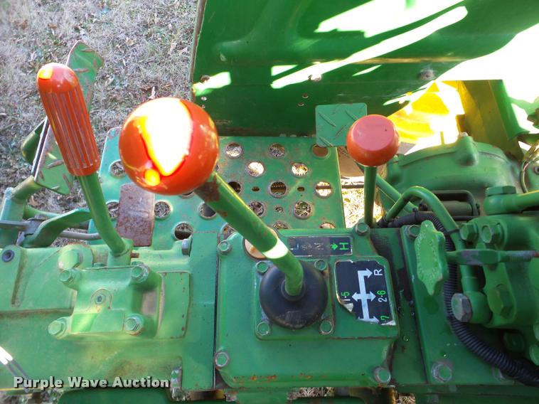 image for item DB5416 John Deere 950 MFWD tractor