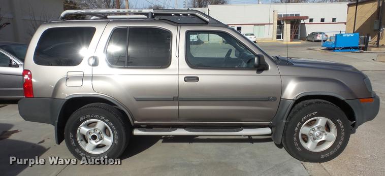 image for item DF9233 2003 Nissan Xterra SUV