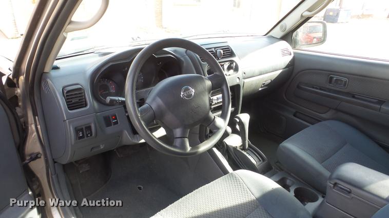 image for item DF9233 2003 Nissan Xterra SUV