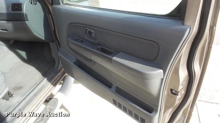 image for item DF9233 2003 Nissan Xterra SUV