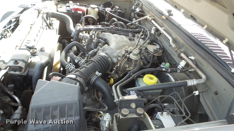 image for item DF9233 2003 Nissan Xterra SUV