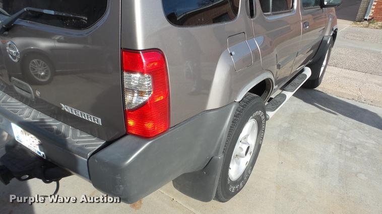 image for item DF9233 2003 Nissan Xterra SUV