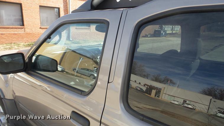 image for item DF9233 2003 Nissan Xterra SUV