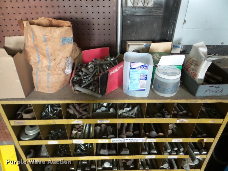 image for item DF9535 (2) bolt bins