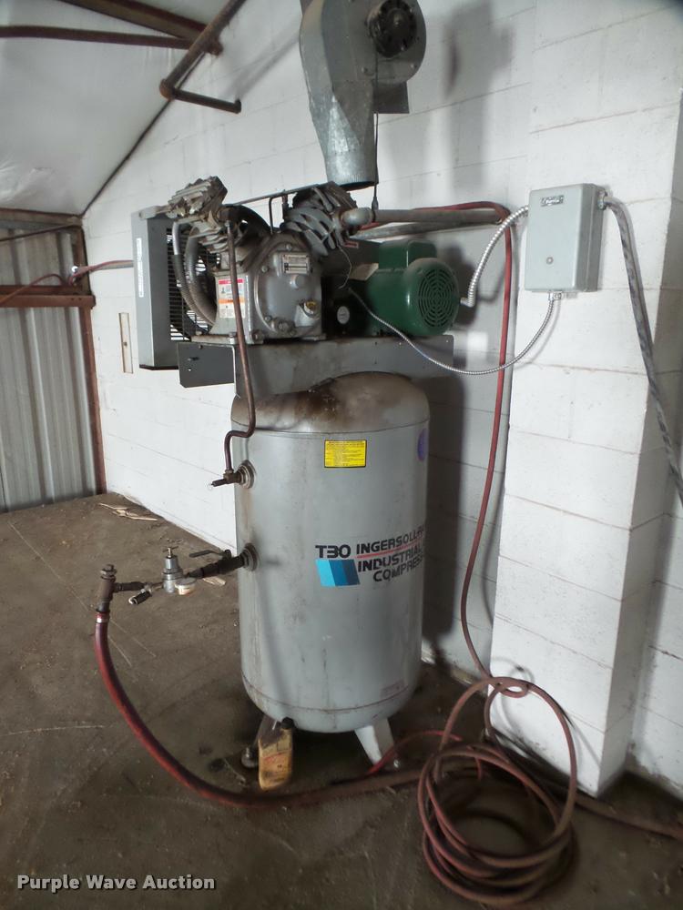 image for item DF9537 Ingersoll Rand T30 air compressor