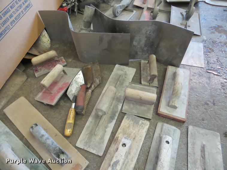 image for item DF9550 Concrete finishing tools