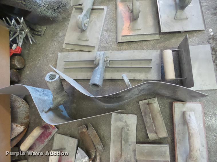 image for item DF9550 Concrete finishing tools