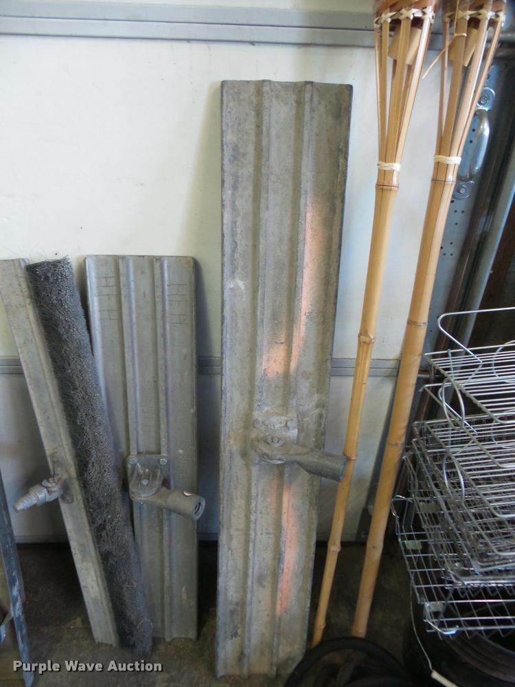 image for item DF9550 Concrete finishing tools