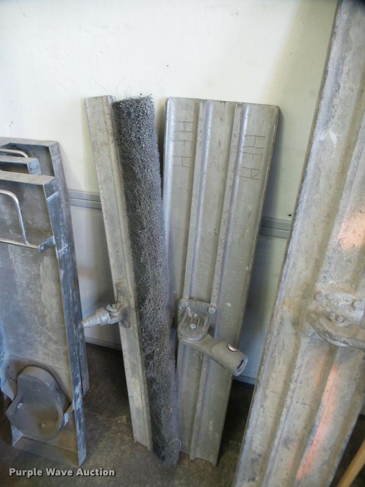 image for item DF9550 Concrete finishing tools