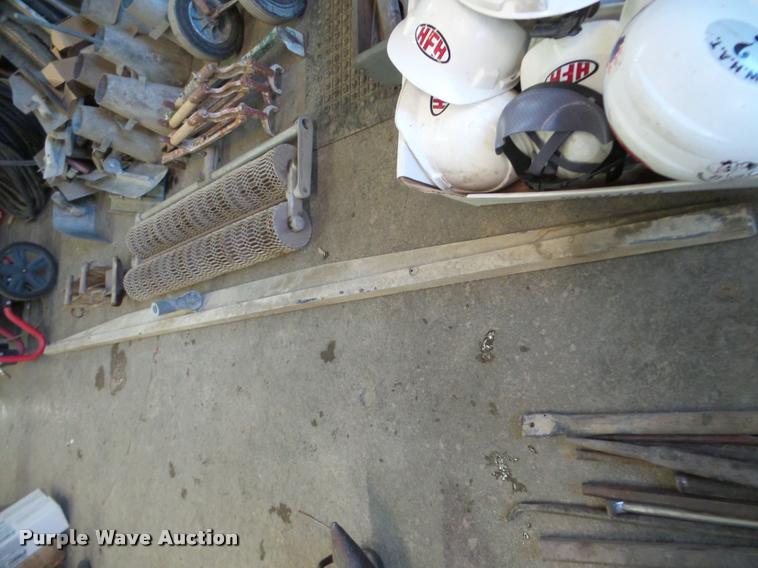 image for item DF9550 Concrete finishing tools