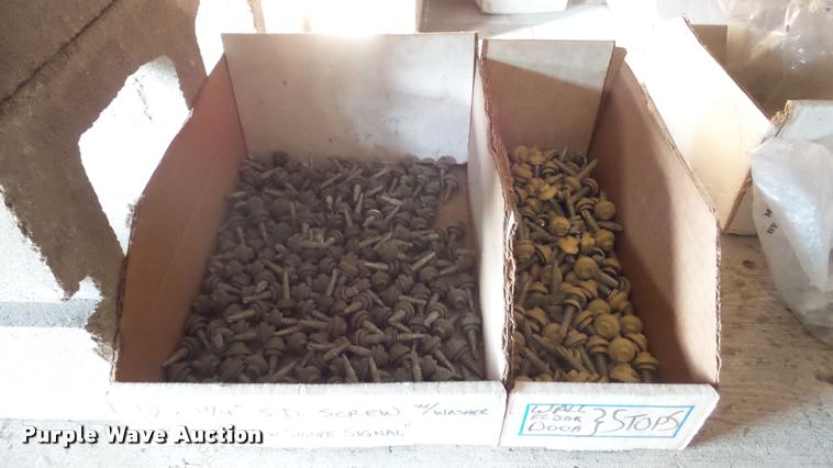 image for item DF9579 Hardware