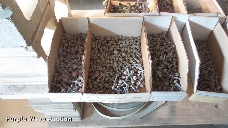 image for item DF9579 Hardware