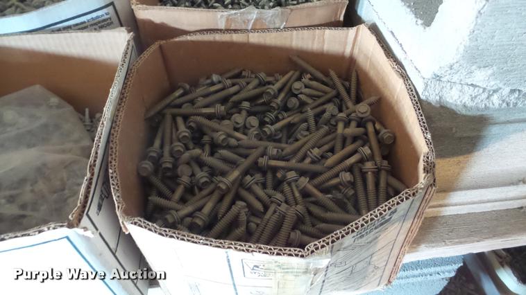 image for item DF9579 Hardware