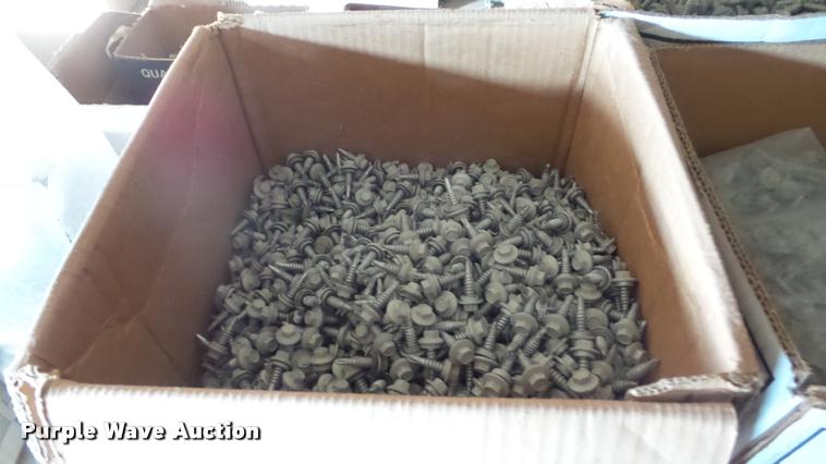 image for item DF9579 Hardware