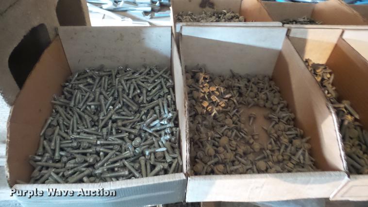 image for item DF9579 Hardware