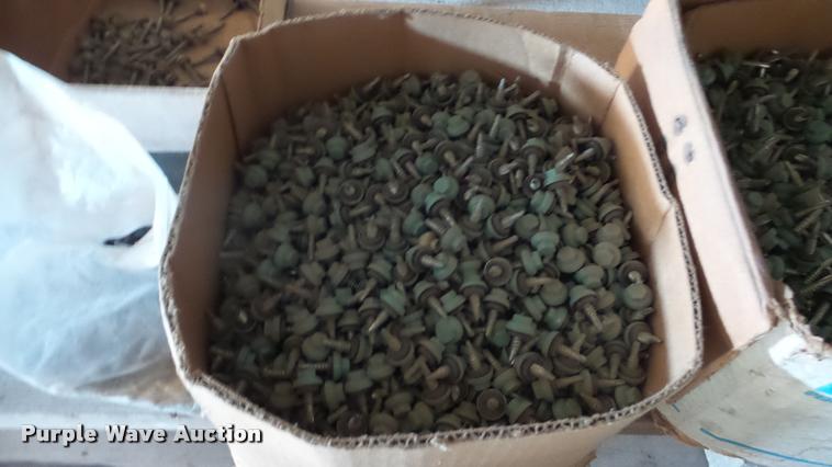 image for item DF9579 Hardware