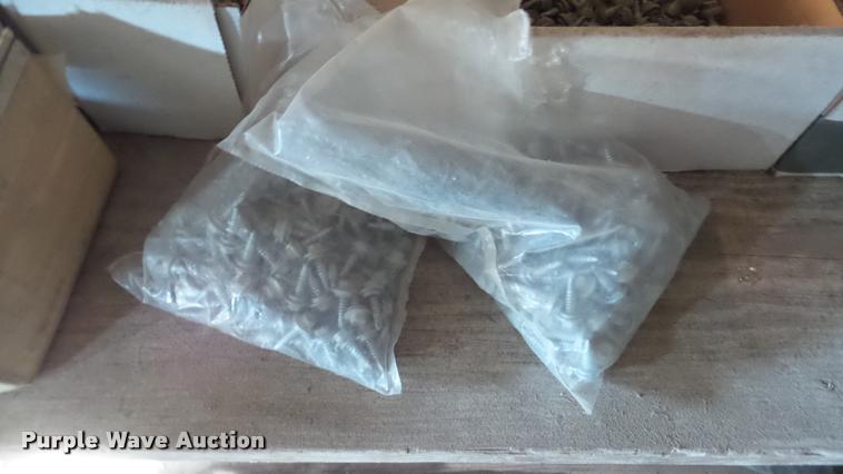 image for item DF9579 Hardware