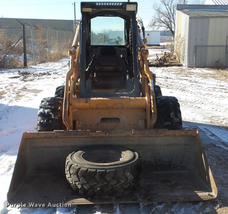image for item DF9583 2005 Case 450 skid steer