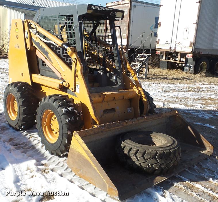 image for item DF9583 2005 Case 450 skid steer